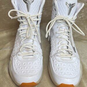 Nike Kobe 10 elite Mens Sz 12 White High Top. Excellent Condition Original Owner